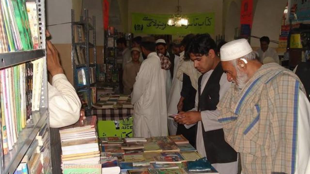 افغانستان : کندهار کې هنري نندارتون ته د بهرنیو سیلانیانو ورتګ زیات شوی