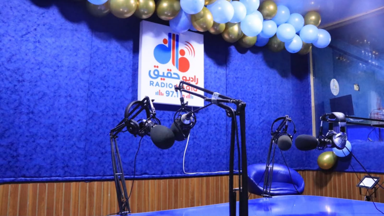 افغانستان : کابل کې «حقیق» راډیو خپل رسمي نشرات پېل کړل