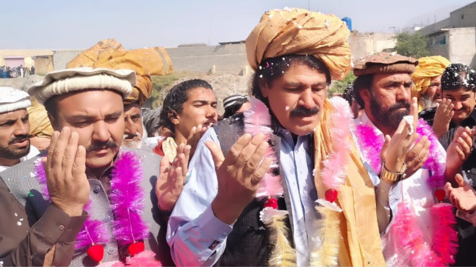 کوز سویلي وزیرستان : په واڼا کې د وزیرستان د ټرانسپورټ نوې اډه پرانیستل شوه