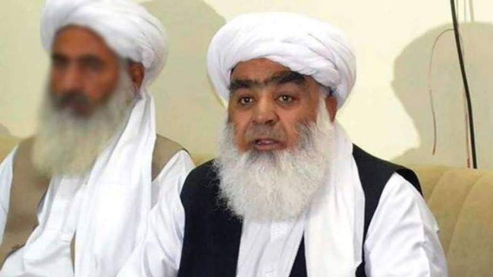 مولانا عبدالواسع له بلوچستانه د شخصي وسله والو ډلو د ایستلو غوښتنه وکړه