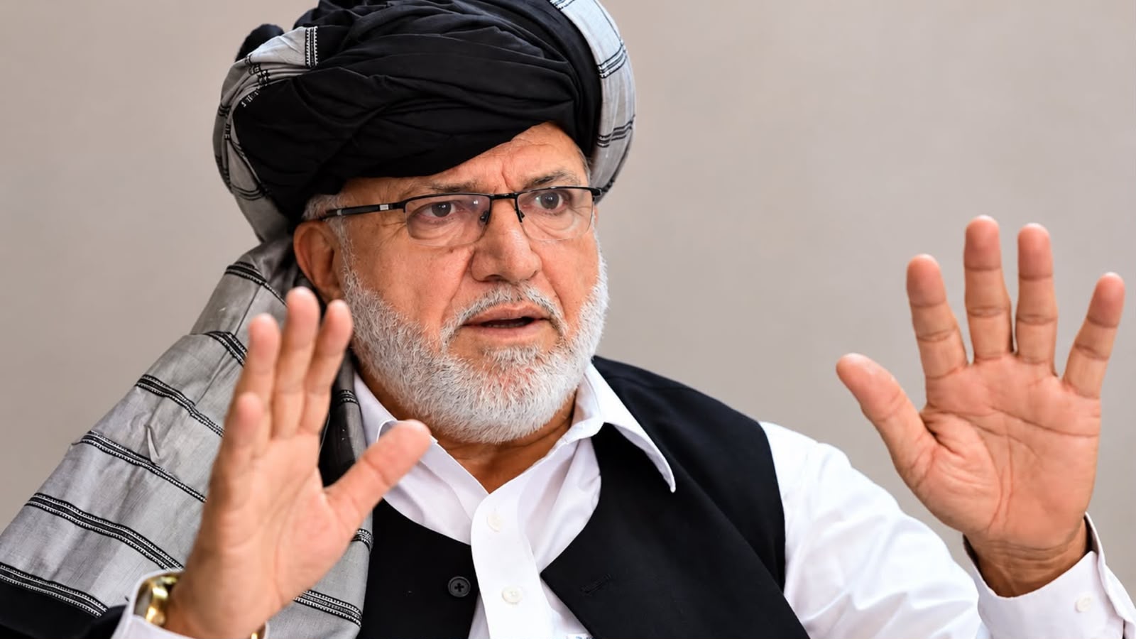 ملک خان مرجان : موږ په غرونو کې له ناستو خلکو او د واک له خاوندانو سره د خپلو سیمو د امن لپاره په رابطه کې یو