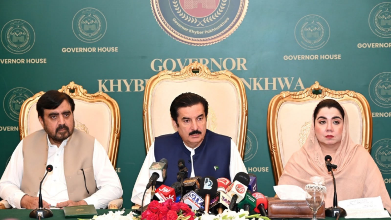 ګورنر فیصل کریم کونډي: وفاقي حکومت د خېبر پښتونخوا لپاره د ۱۶۰ اربه روپو پېکج اعلان کړی